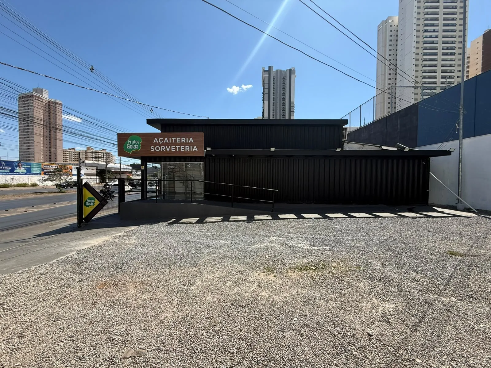 Foto do imóvel Salão comercial para locação na Av. Fernando Corrêa em Avenida Fernando Correa da Costa