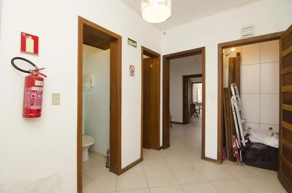 Imagem Excelente casa de 116m² com 2 dormitórios no bairro Cidade Baixa.