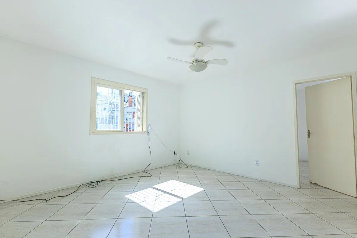Imagem Casa 4 dormitórios Petrópolis
