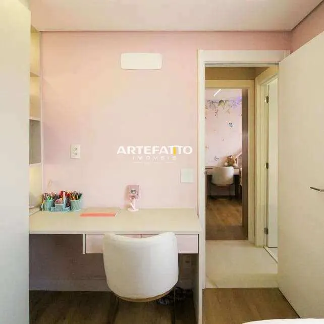 Imagem Apartamento com 3 quartos e 1 escritório com 136m2