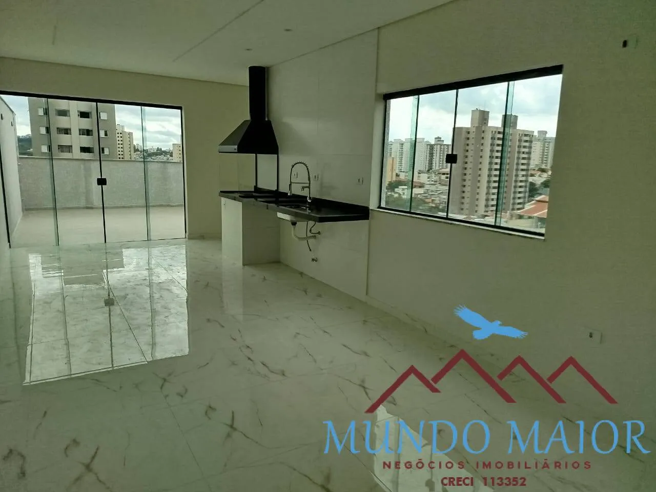 Imagem Cobertura à Venda com 3 Dormitórios (1 Suíte) - Vila Floresta -R$ 900.000,0