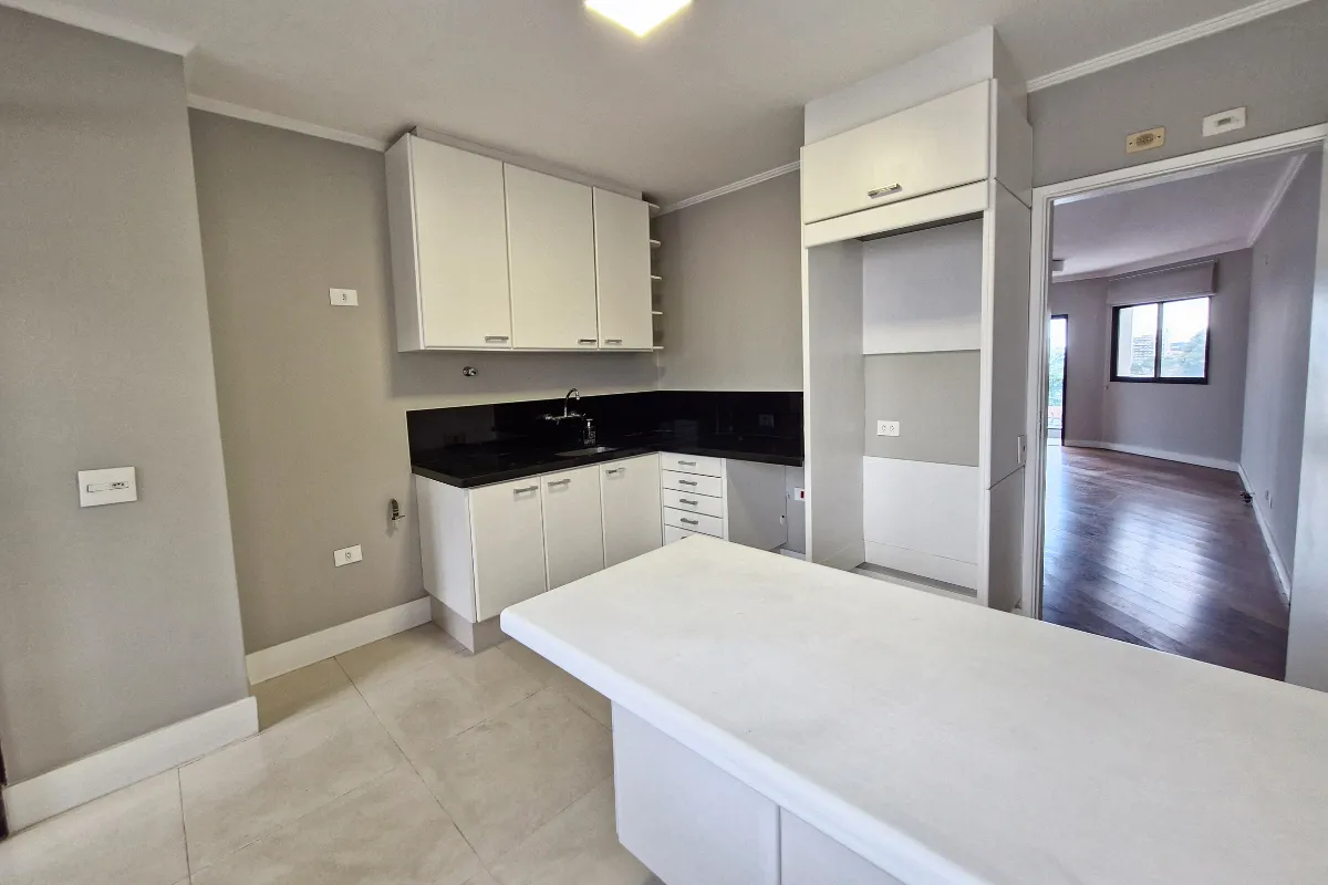 Imagem Apartamento para venda em Chácara Inglesa com 4 quartos, sendo 2 suítes, 156m2