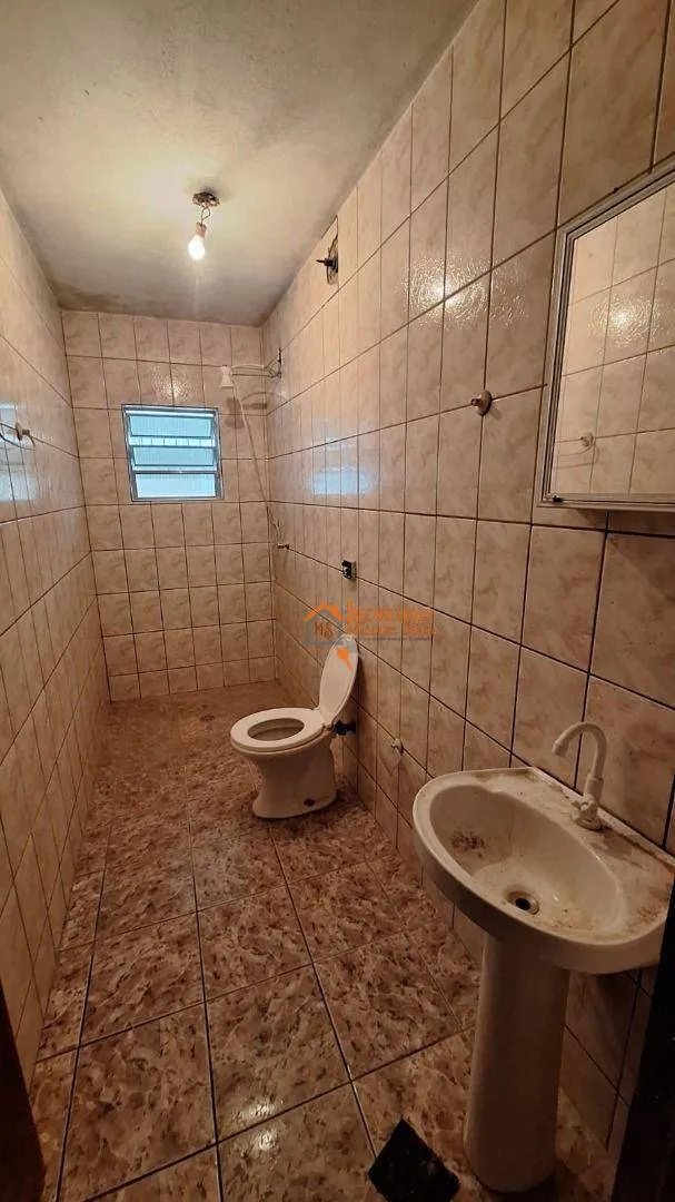 Imagem Casa com 8 dormitórios à venda, 600 m² por R$ 1.000.000,00 - Vila Nova Bonsucesso - Guarulhos/SP