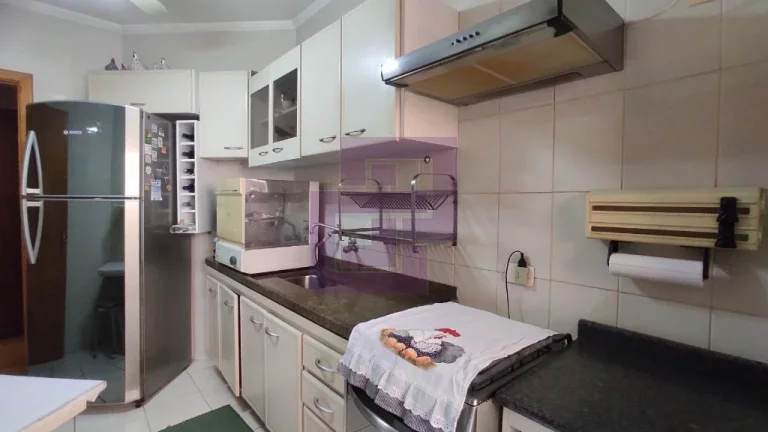 Imagem APARTAMENTO NA ENSEADA - 50mt DA PRAIA!!