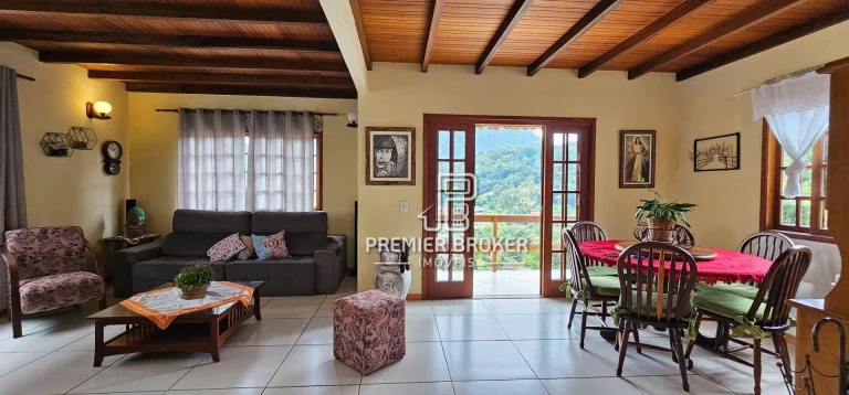Imagem Casa à venda, 144 m² por R$ 990.000,00 - Albuquerque - Teresópolis/RJ