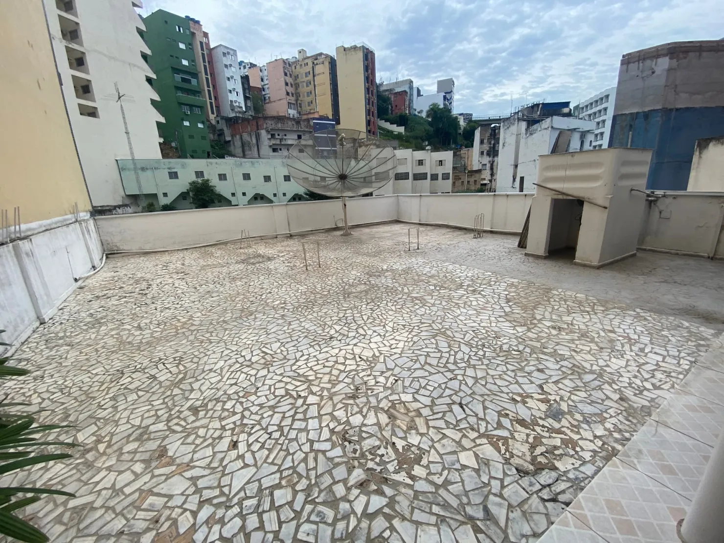 Imagem Comercial à venda 4 Quartos, 2 Suites, 4 Vagas, 136M², Centro, Aparecida - SP