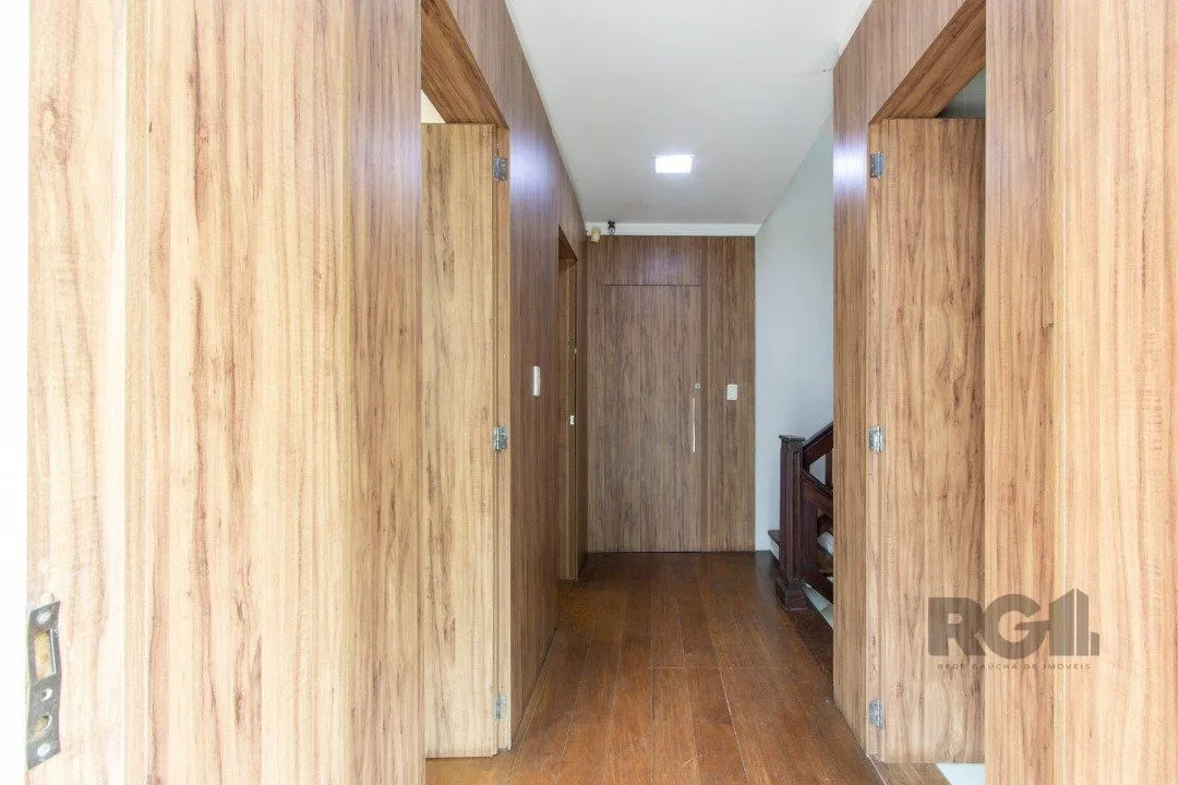 Imagem Excelente casa comercial com aproximadamente 300m² de área construída