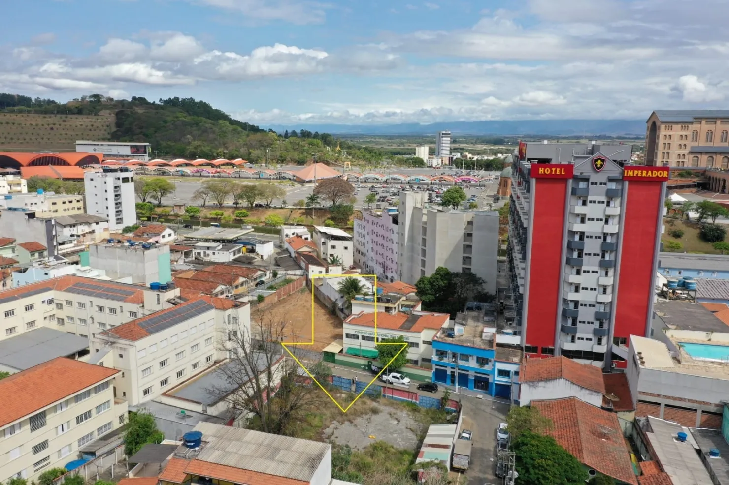 Imagem Terreno à venda 17 Quartos, 1474.62M², Santa Rita, Aparecida - SP
