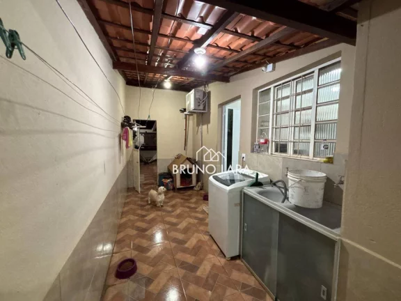 Imagem Casa à venda em Igarapé MG, bairro Canarinho.