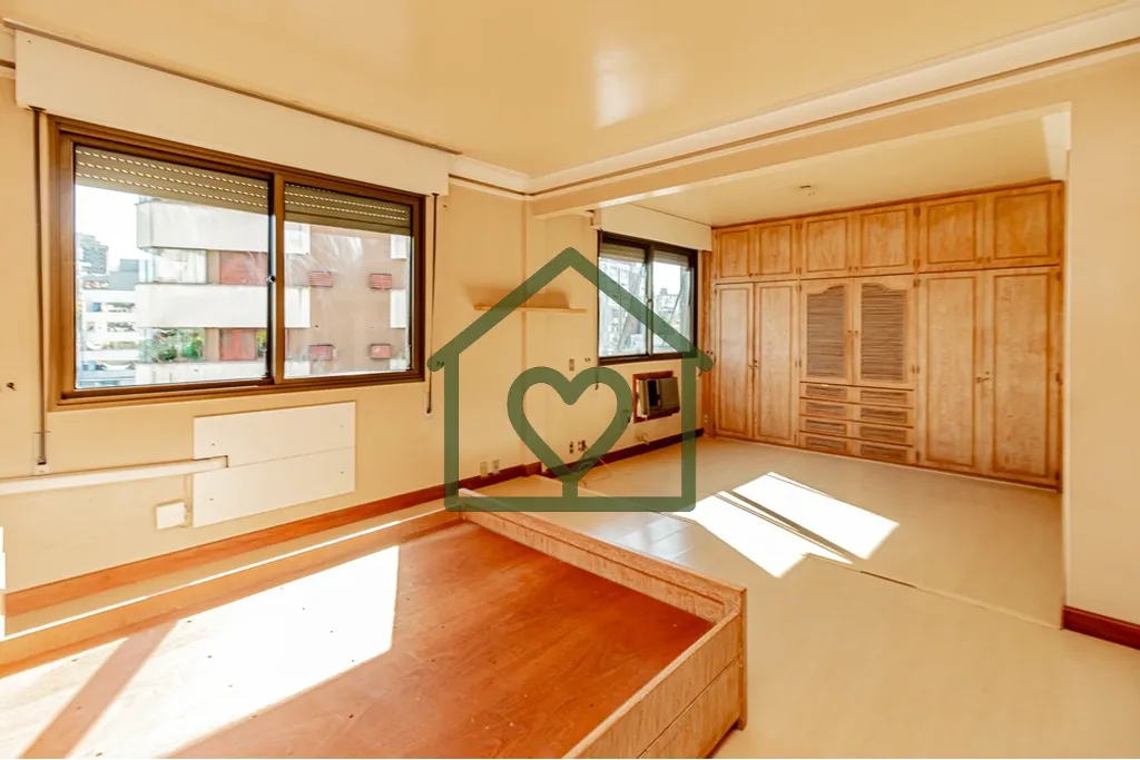 Imagem Apartamento de 330m2 privativos em localização privilegiada no bairro Rio Branco, a apenas duas qu...