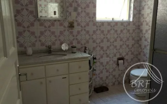 Imagem Excelente Casa Grande Potencial Residencial e Comercial- Balneário/Estreito