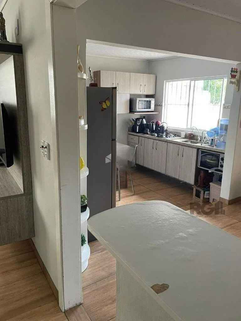 Imagem Casa de alvenaria, 03 dormitórios próximo a Av. Teresópolis