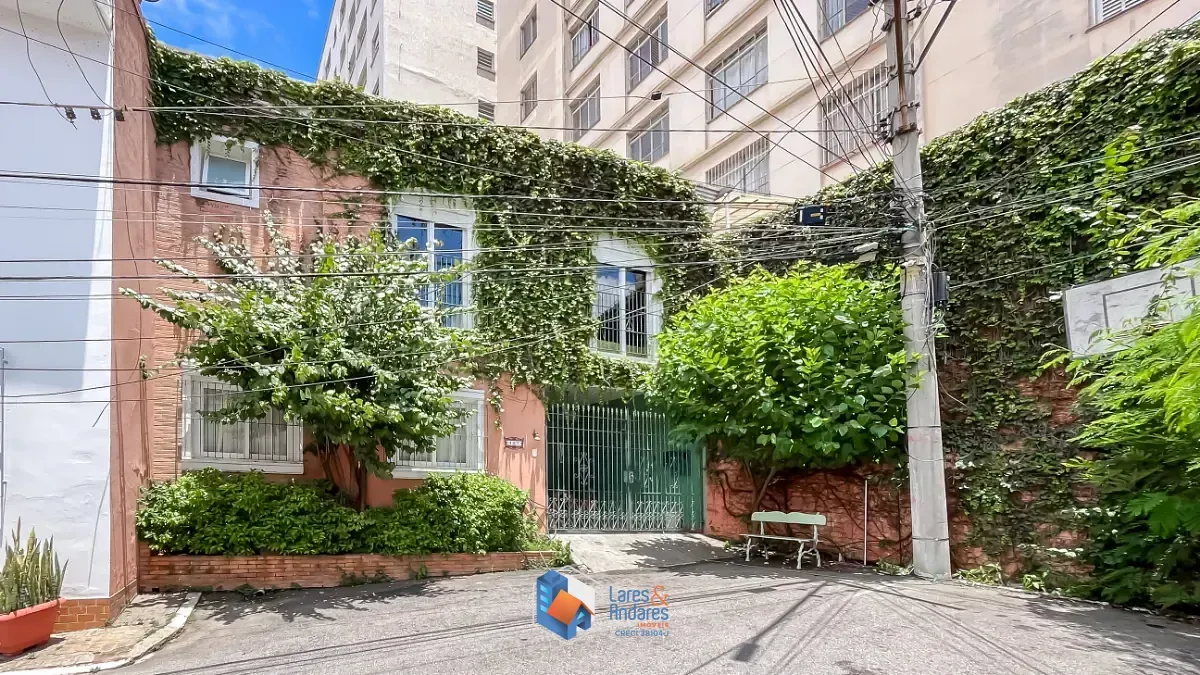 Foto do imóvel Casa de vila para venda em Aclimação com 4 quartos, sendo 1 suíte, 247m² em Rua Doutora Romilda Valentino