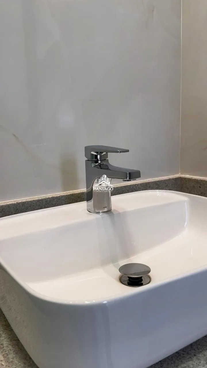Imagem Casa Térrea Neoclássica de Alto Padrão à venda no Florais Chapada