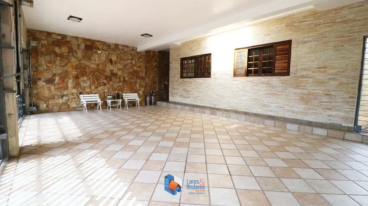 Imagem Sobrado para venda em Santo Amaro com 3 quartos, sendo 3 suítes, 283.79m²