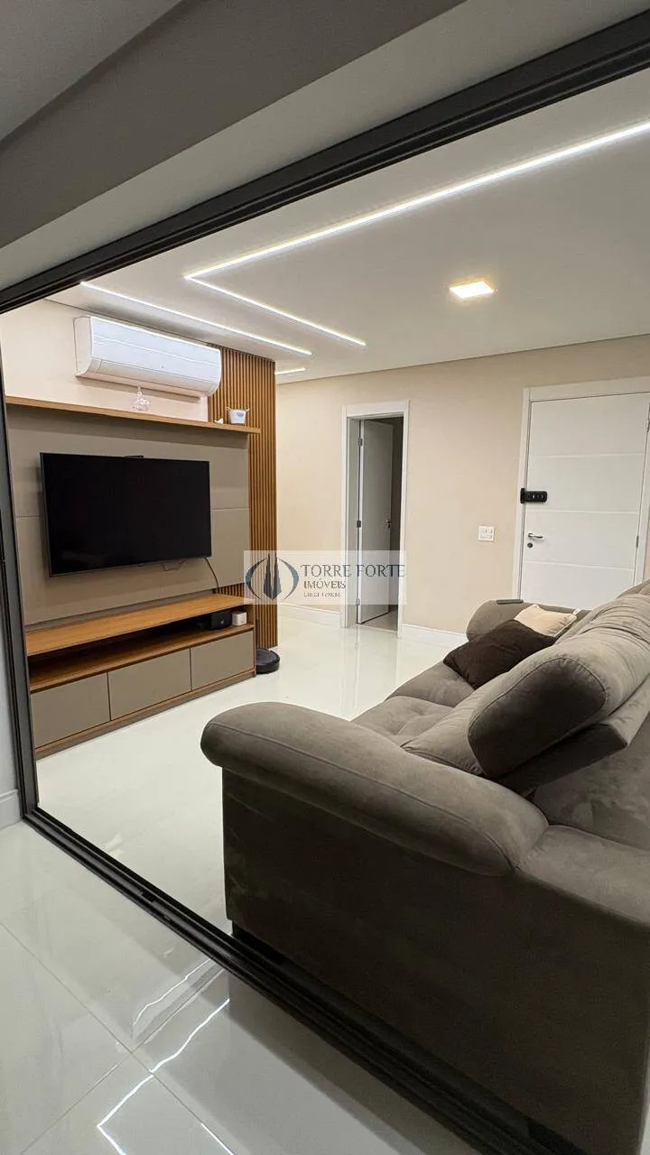 Imagem Apartamento com 3 dormitórios 3 suítes e 2 vagas na Vila Independência .