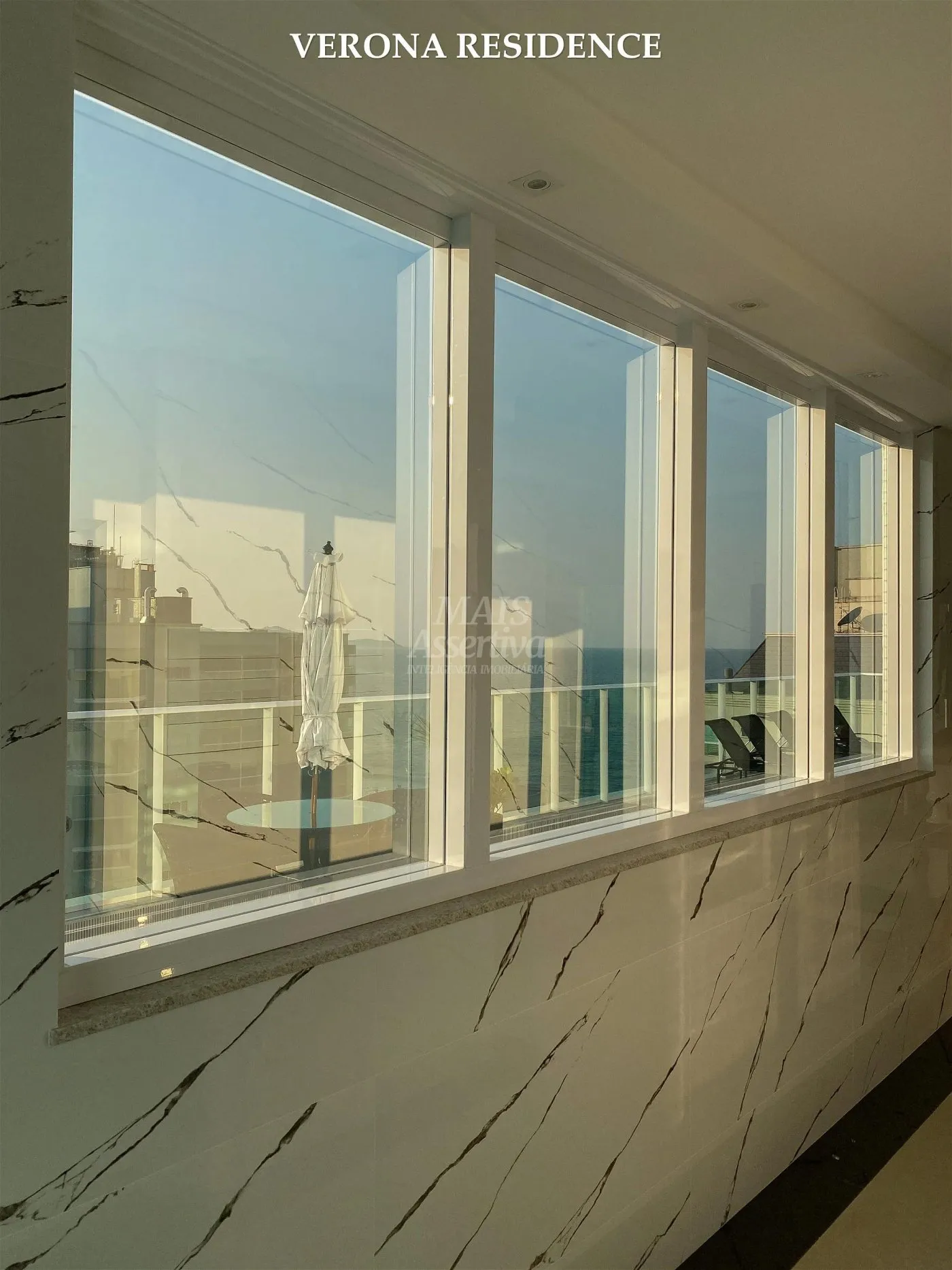 Imagem Excelente Apartamento com 03 Suítes para Venda em Itapema Meia Praia