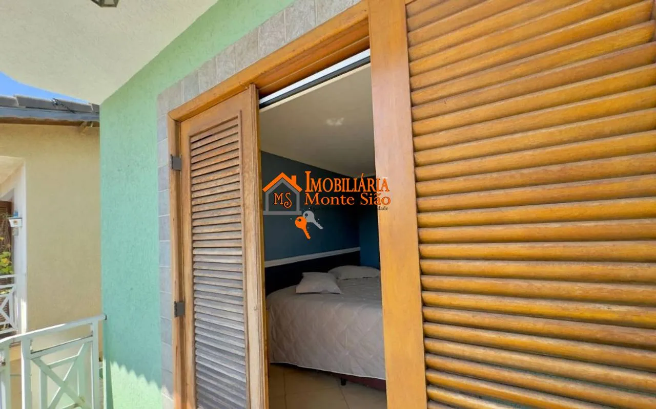 Imagem Sobrado com 4 dormitórios à venda, 167 m² por R$ 869.000,00 - Jardim Vila Galvão - Guarulhos/SP