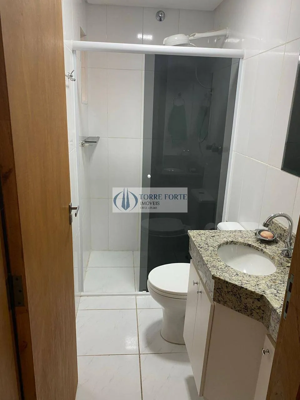 Imagem Apartamento Reformado com 2 Dormitórios, 1 Suíte e 1 Vaga em Santo André