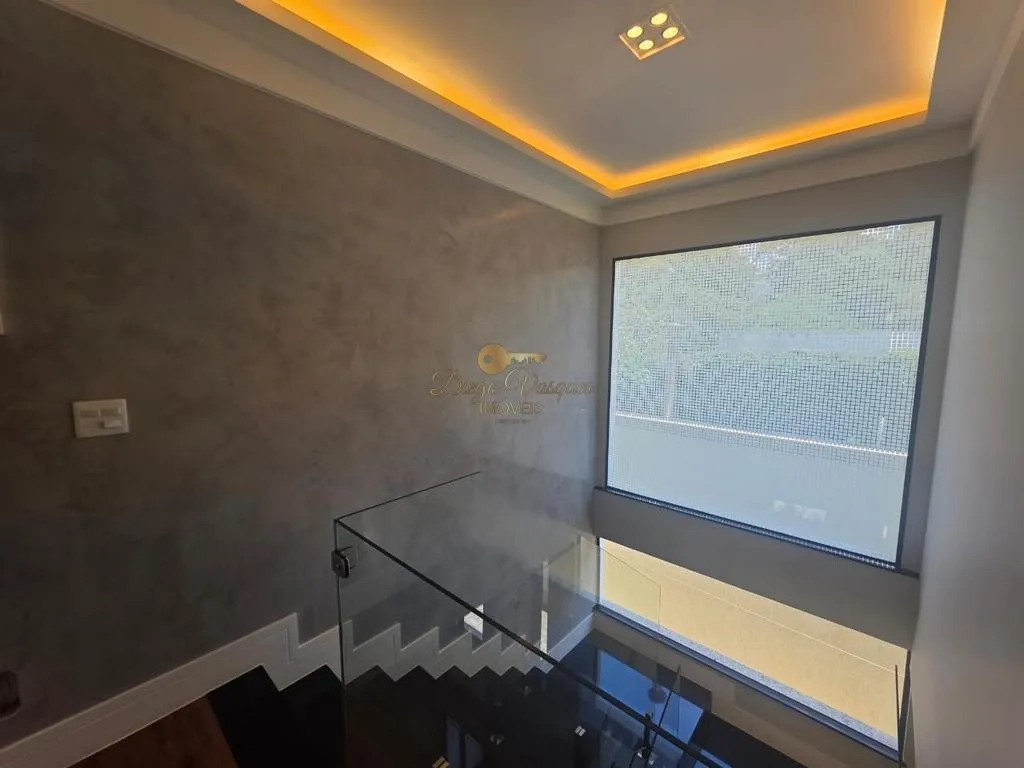 Imagem Casa em Condomínio para Venda em Teresópolis / RJ no bairro Cascata do Imbuí