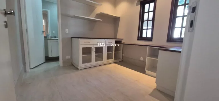 Imagem Imperdível: Casa à venda em Cotia-SP, São Paulo II! 5 quartos, 3 suítes, 2 salas, 7 banheiros, 2 vagas, 418m². Venha conferir!