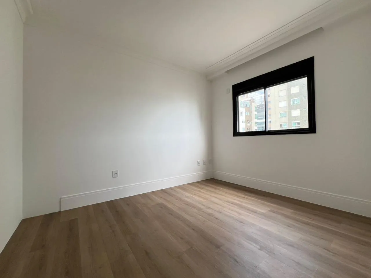 Imagem Apartamento com vista para o mar à venda com 225m2 por R$ 4.500.000,00