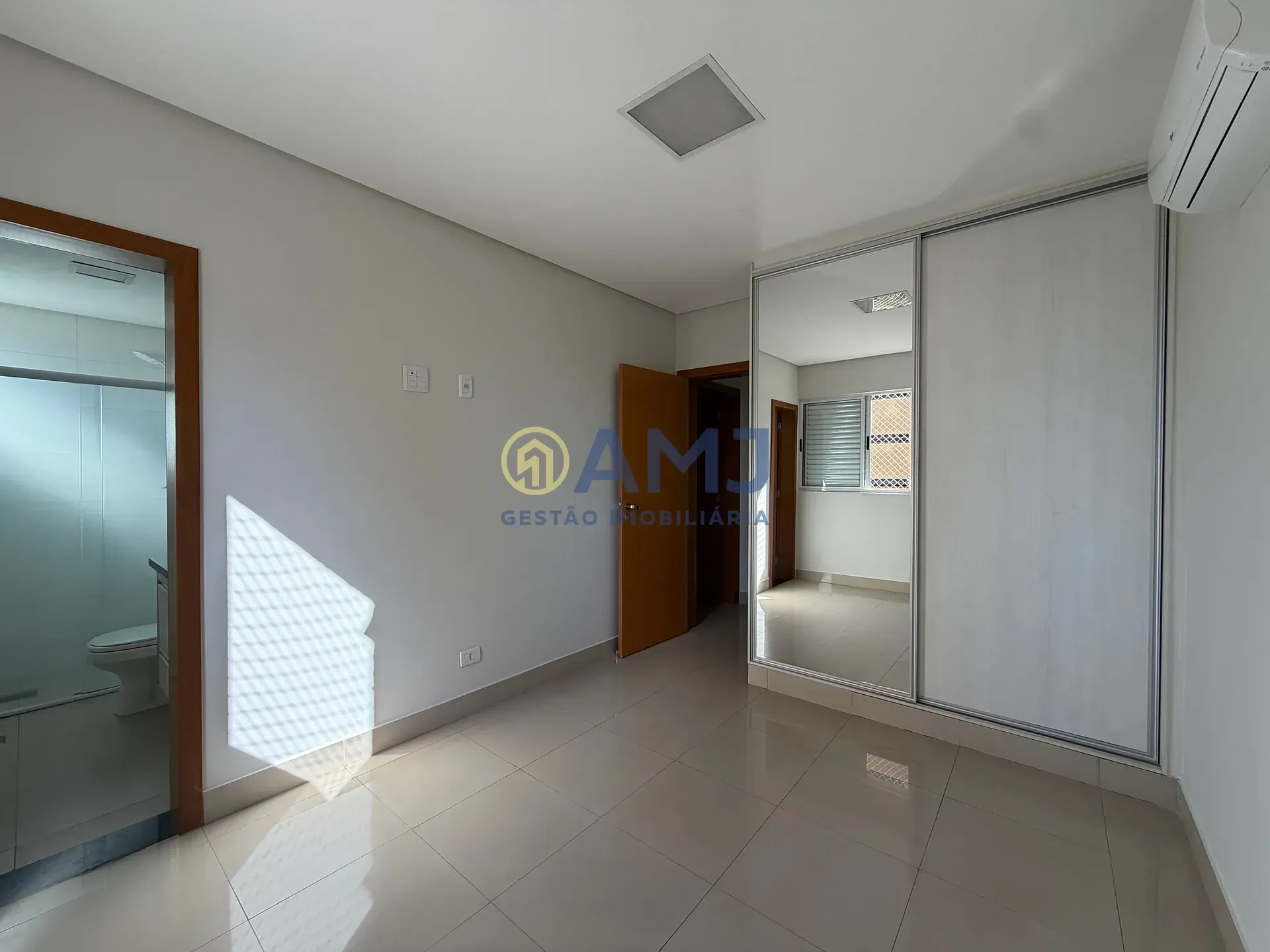 Imagem Apartamento à Venda - 3 Suítes no Setor Pedro Ludovico | Res. Flores do Parque