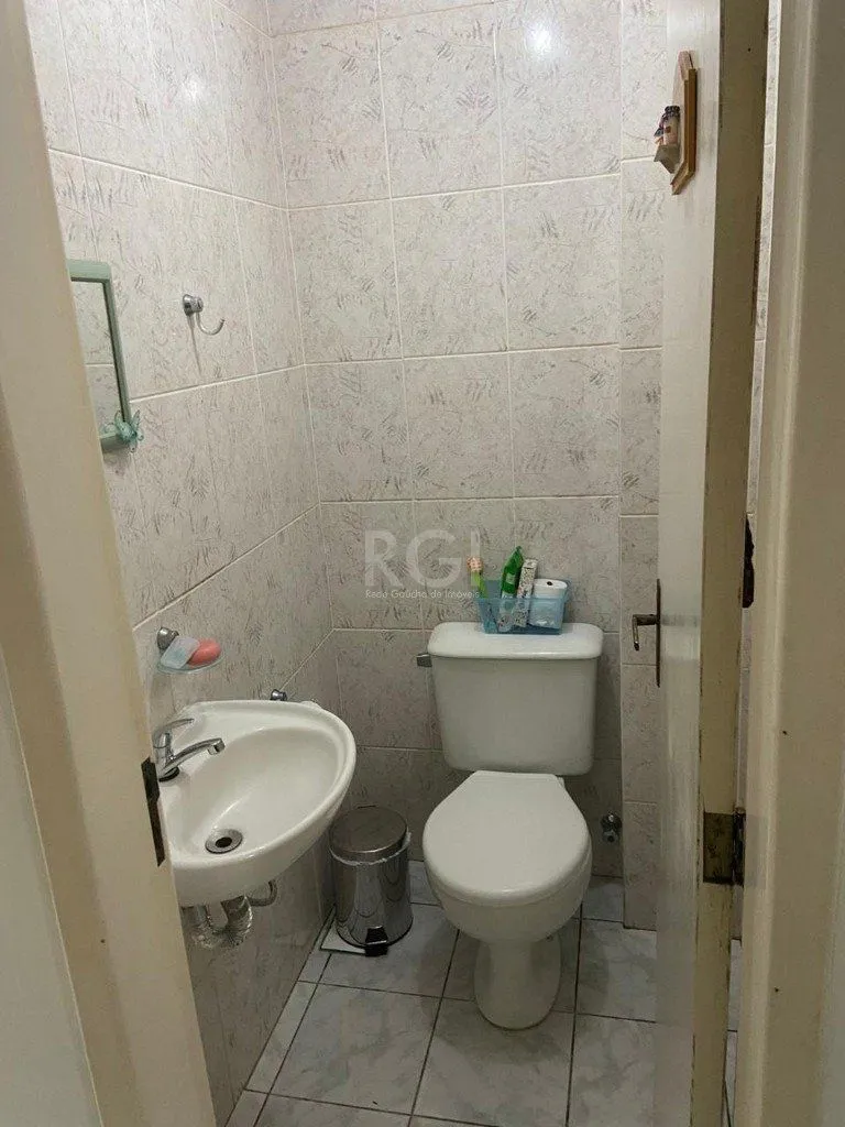 Imagem Casa para Venda - 110m², 2 dormitórios, 1 vaga - Hípica