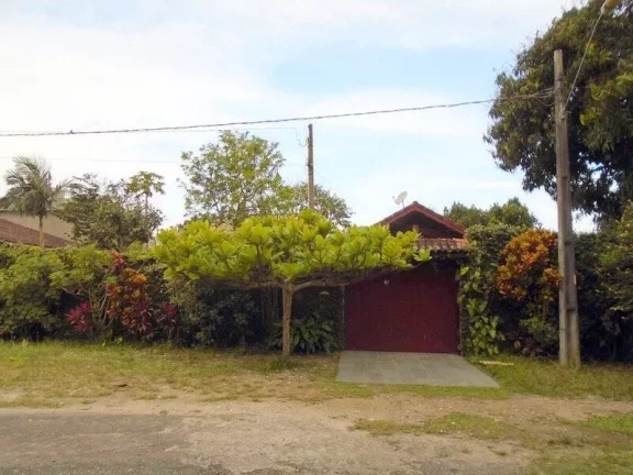 Imagem CASA COM BELO POMAR E EDÍCULA