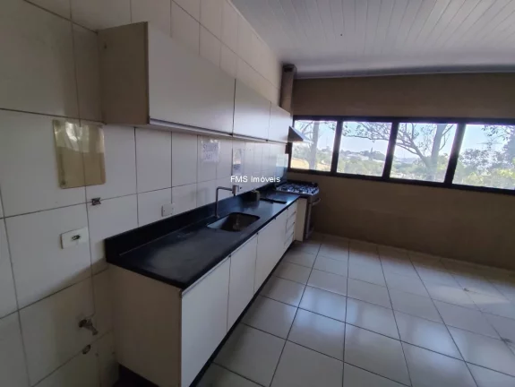 Imagem Galpão com 2500m2 em Itaquaquecetuba/SP