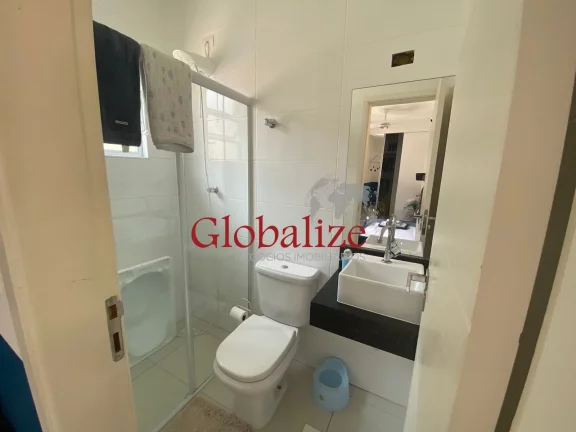 Imagem Casa Triplex com 3 suítes e 2 vagas no bairro Embaré em Santos por R$ 1.299.000,00