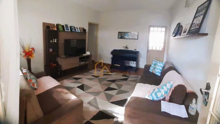 Imagem Casa com 3 dormitórios à venda - Vila Carmem - Cachoeira Paulista/SP