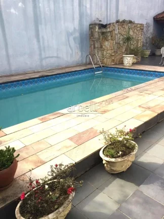 Imagem Sobrado com 341 MÂ². No andar superior temos 4 dormitÃ³rios sendo 2 suÃ­tes, banheiro social e espaÃ...