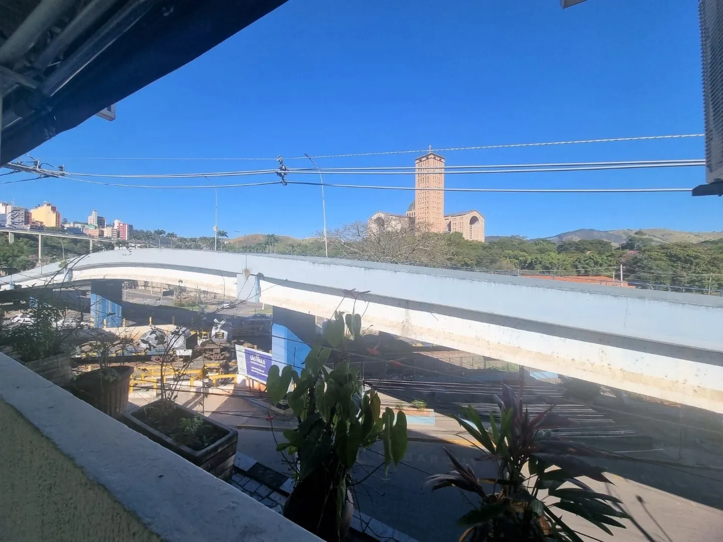 Imagem Excelentes Oportunidades Comerciais a Apenas 200m da Basílica!