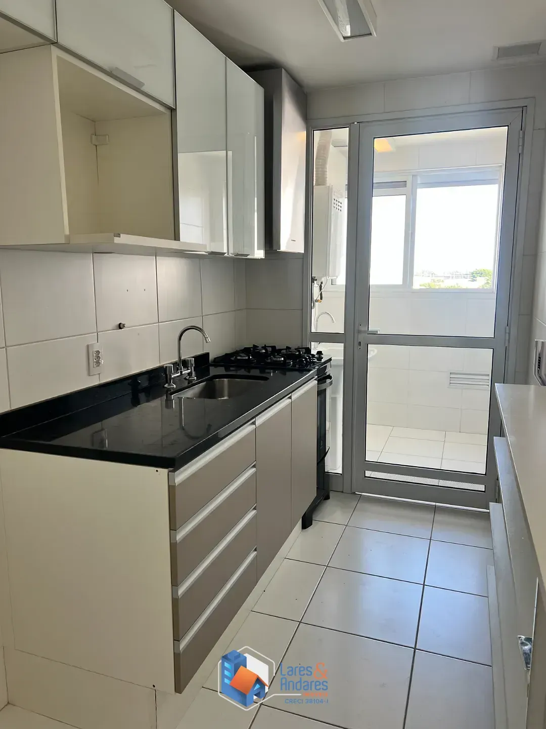 Imagem Apartamento para venda em Vila Anastácio com 2 quartos, sendo 1 suíte, 70m²