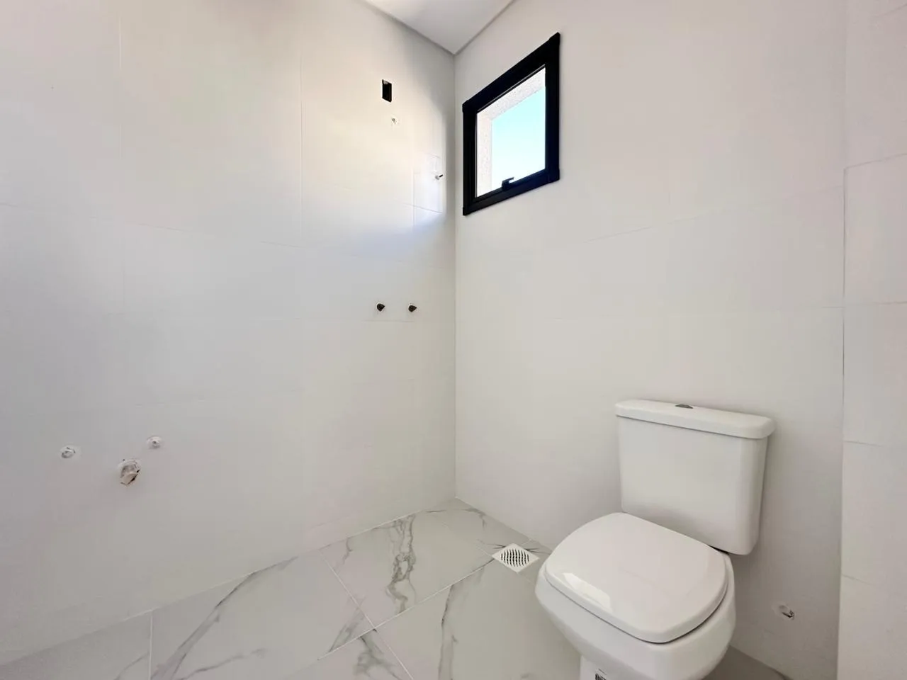 Imagem Apartamento com vista para o mar à venda com 138m2 por R$ 2.240.000,00