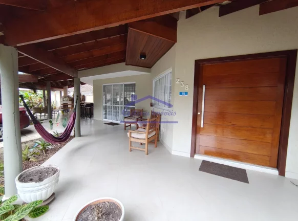 Imagem Casa em condomínio fechado - Alto padrão