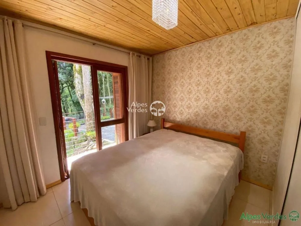 Imagem Vende-se casa em Gramado - Mato Queimado