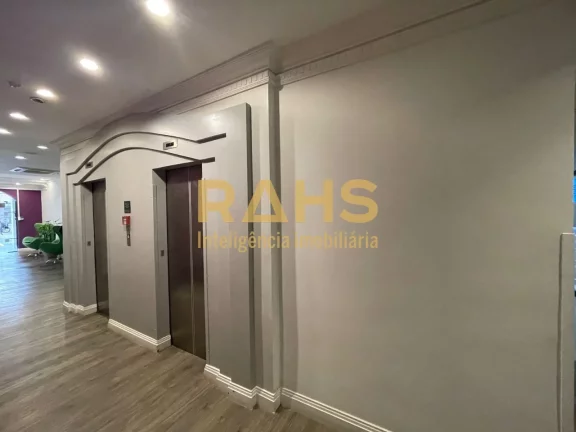 Imagem Oportunidade para investidor! Apartamento do antigo Hotel Platz à venda: Novo proprietário tem 3 p...