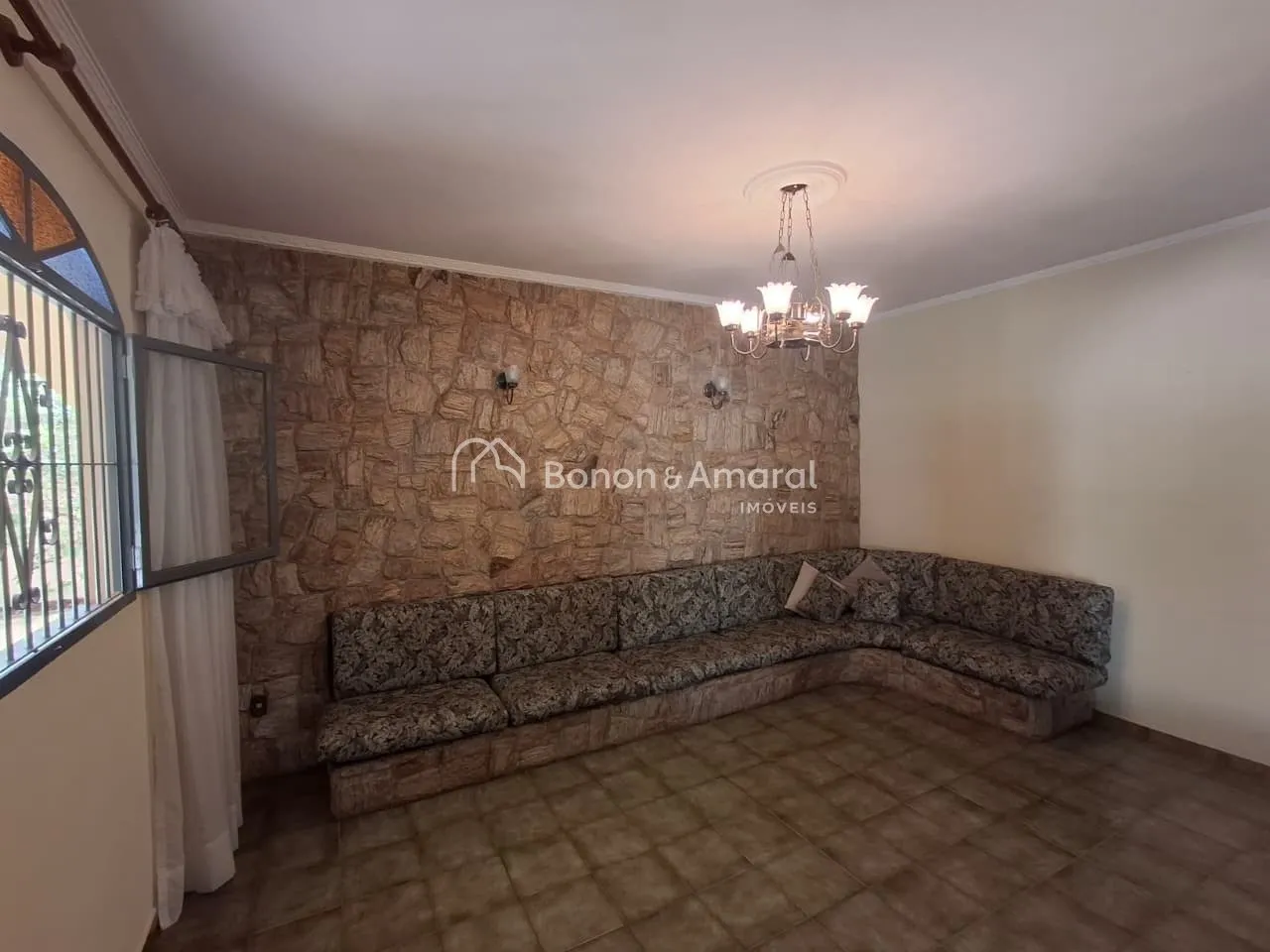 Imagem Linda casa com 5 quartos na Chácara Primavera