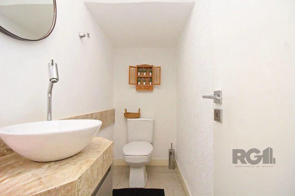 Imagem Ótima Casa a venda no bairro Espírito Santo com 3 suítes mobiliada por: R$900.000,00