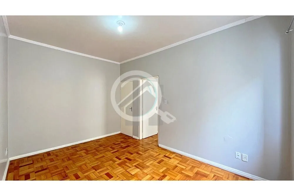 Imagem Excelente apartamento à venda, localizado na Avenida Alberto Bins, junto ao SENAC. Apartamento com ...