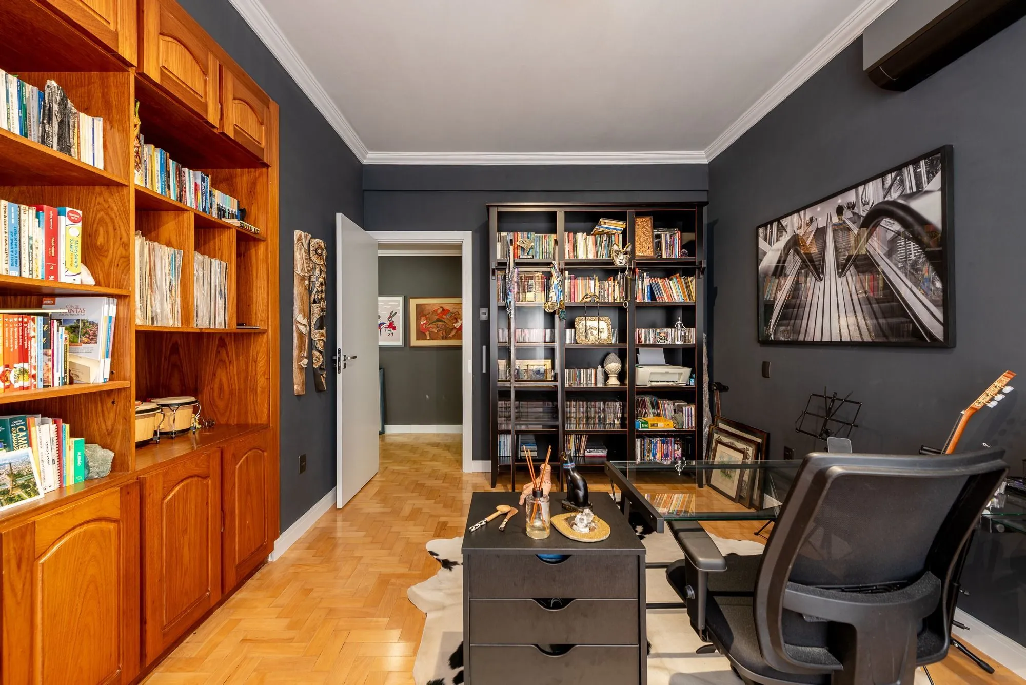 Imagem Apartamento com 295m² e 3 dormitórios, 1 suíte, 2 vagas individuais, no bairro Independência