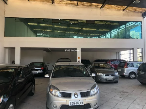 Imagem Imóvel comercial com 600m2 na Av. Nossa Senhora do Sabará - Zona Sul.
