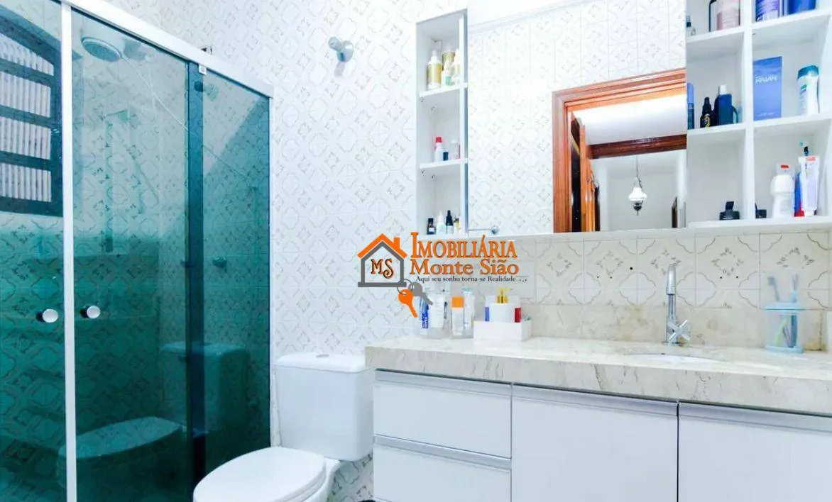 Imagem Sobrado com 6 dormitórios à venda, 245 m² por R$ 1.200.000 - Vila Galvão - Guarulhos/SP