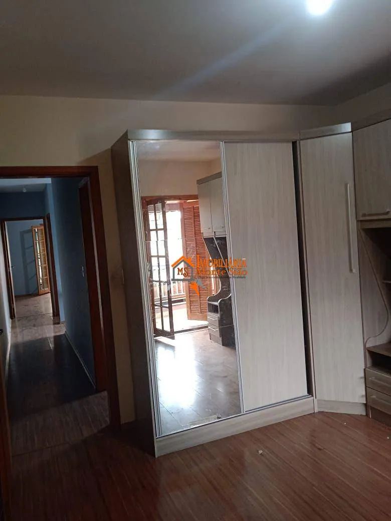 Imagem Sobrado com 3 dormitórios à venda, 180 m² por R$ 630.000,00 - Cidade Parque Alvorada - Guarulhos/SP