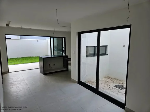 Imagem Casa de luxo em condomínio à venda em Catu de Abrantes, Camaçari-BA: 4 quartos, 4 suítes, 3 salas e 156m². Chegou a sua vez!