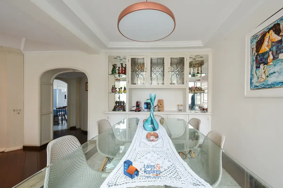 Imagem Apartamento para venda em Santa Cecília com 3 quartos, sendo 1 suíte, 210m²