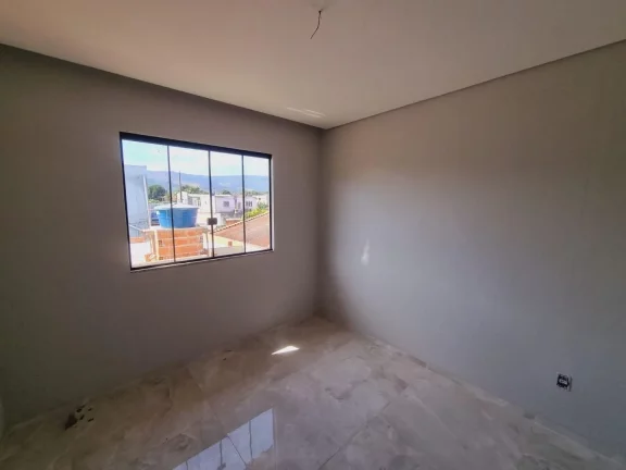 Imagem Casa à venda em Igarapé MG, bairro Resplendor.