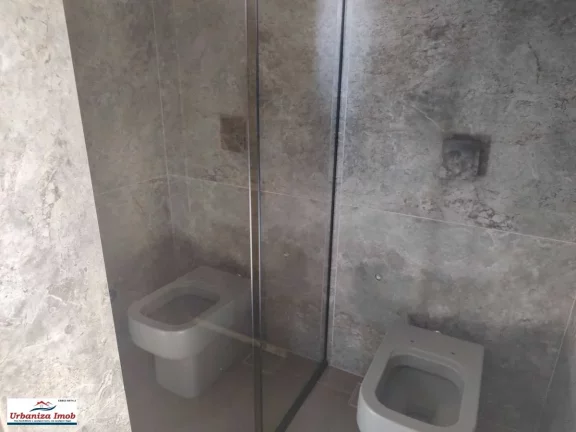 Imagem Belíssimo Sobrado em Condomínio à venda, Alphaville 3, com 3 Suítes, 270m2 de Área